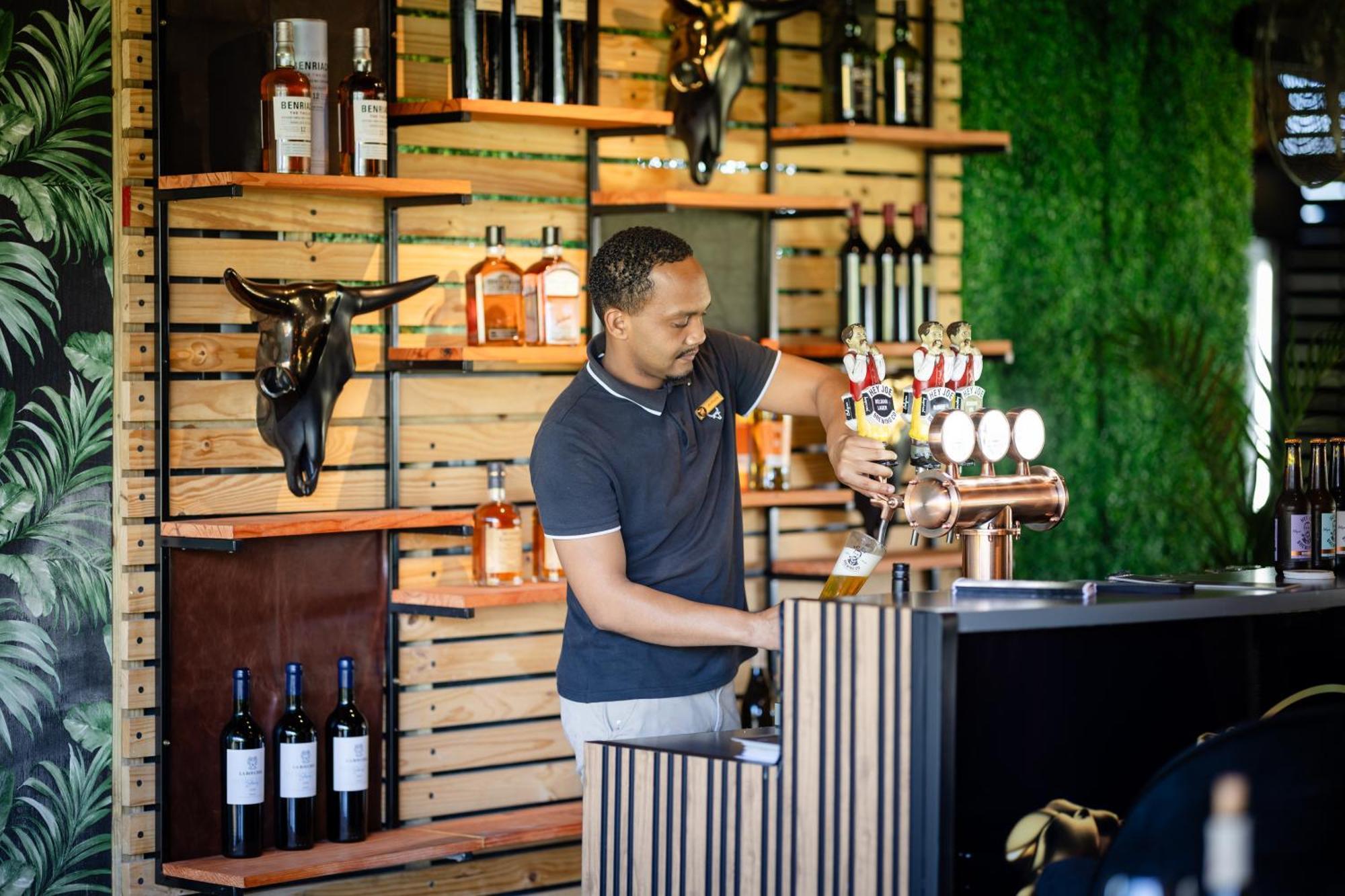 Wagyu Mountain Lodge Paarl Εξωτερικό φωτογραφία